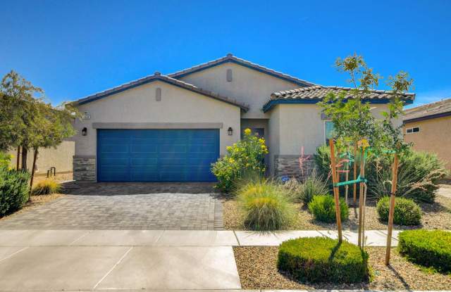 MODERN 1 Story Southwest Retreat with Backyard Oasis! photos photos MODERN 1 Story Southwest Retreat with Backyard Oasis! photos photos