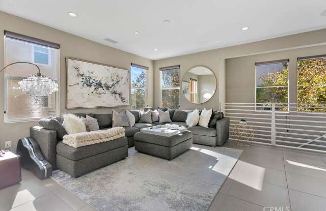 1 Empire photos photos