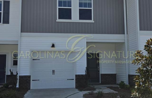 AVAILABLE SEPTEMBER 1! NEW CONSTRUCTION; 3BR/2BA Townhouse photos photos