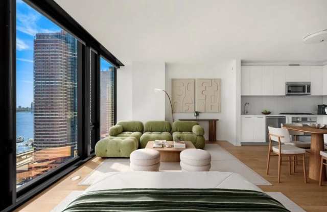 685 East 39th St. photos photos