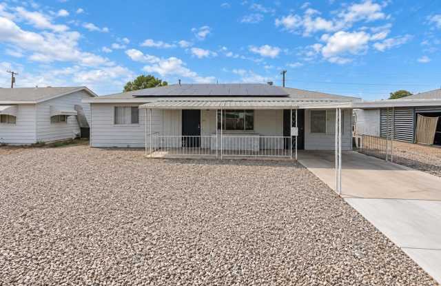 11400 N 112th Drive Gallery 1