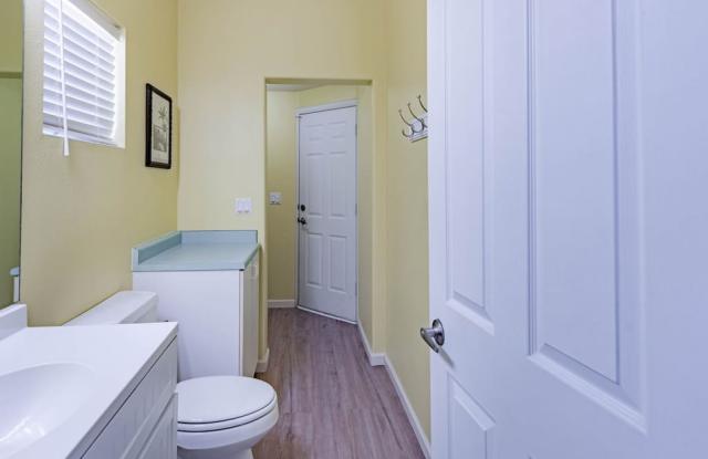 833 Paso Dr Gallery 2