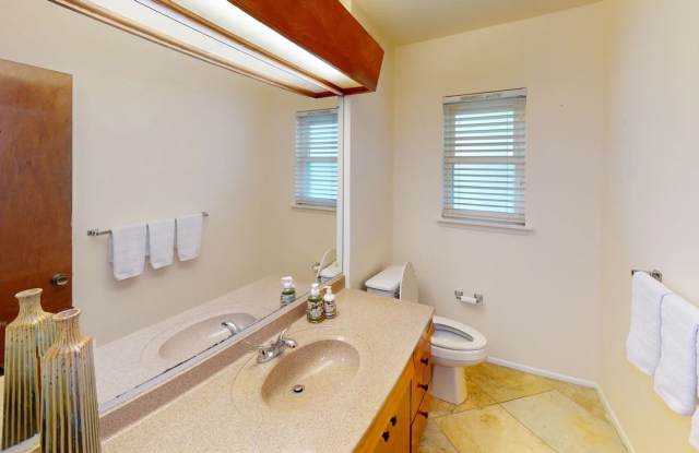 Charming 4-Bedroom 2.5-Bathroom in Windcrest, TX Gallery 4