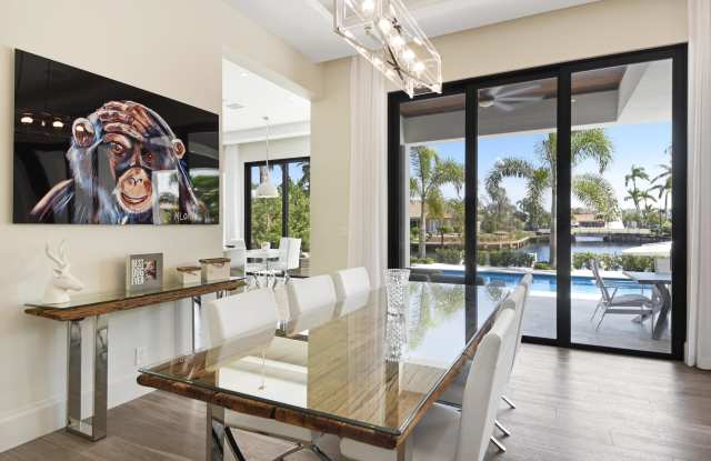 2360 NE 48th Court Gallery 4