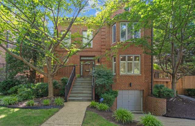 Chevy Chase Luxury Living: 5BR Home w/ Heated Lap Pool & Hot Tub! photos photos Chevy Chase Luxury Living: 5BR Home w/ Heated Lap Pool & Hot Tub! photos photos