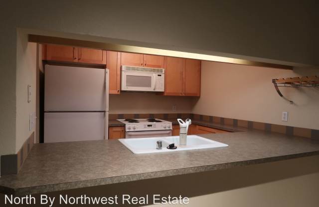 275 W Roy St #203 Gallery 4
