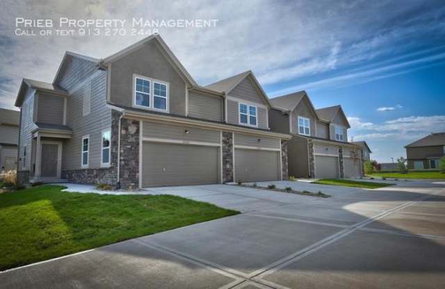 23279 W 88th Ter. Building #46 - 23279 W 88th Ter, Lenexa, KS 66227