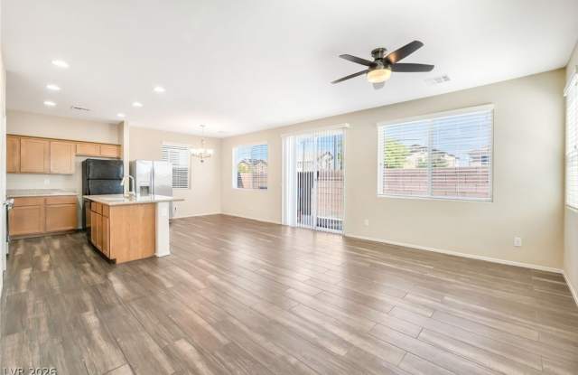 6318 Bijah Spring Avenue Gallery 3