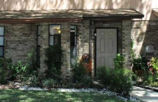 1826 FOXHALL CIRCLE photos photos