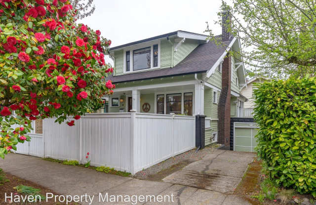106 W Boston St - 106 West Boston Street, Seattle, WA 98119