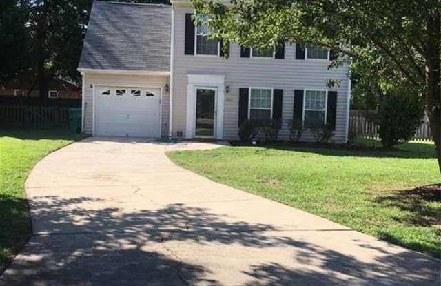 3703 Queenswood Lane Gallery 2