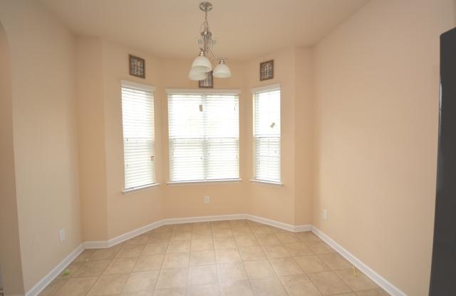305 Grasslands Drive Gallery 4