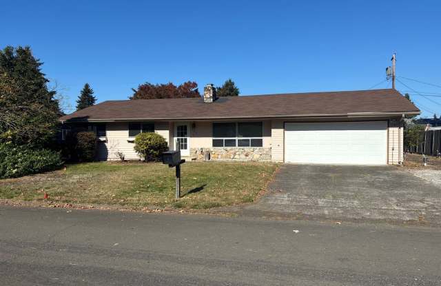 Sprawling Ranch off Mill Plain Blvd- 3 bedrooms Gallery 1