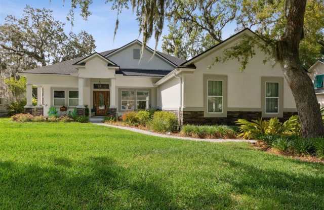 Luxury Living in exclusive and gated Oyster Bay! photos photos