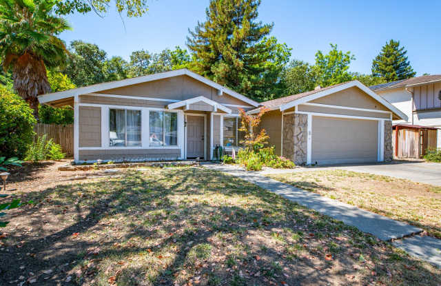 Spacious 4-Bedroom North Vacaville Home with Large Backyard Gallery 3