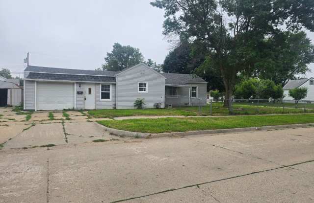 Charming 3-Bedroom Home in a Great Neighborhood! photos photos