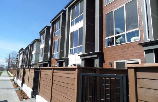 532 N 105th St. Gallery 2