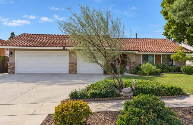 Spacious 4-Bedroom Upland Home with Pool and Large Backyard Gallery 4