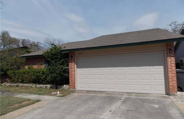 1414 Leander Gallery 2