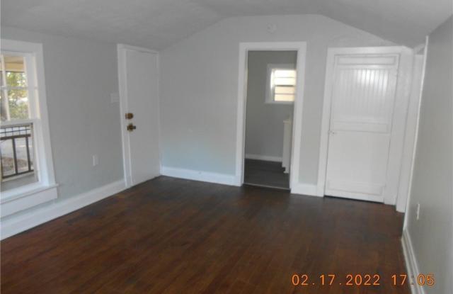 122 NE 4th Avenue Gallery 3