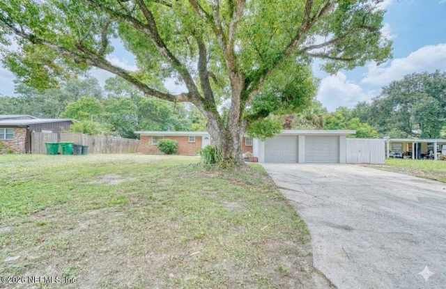 2517 PALM Avenue Gallery 2