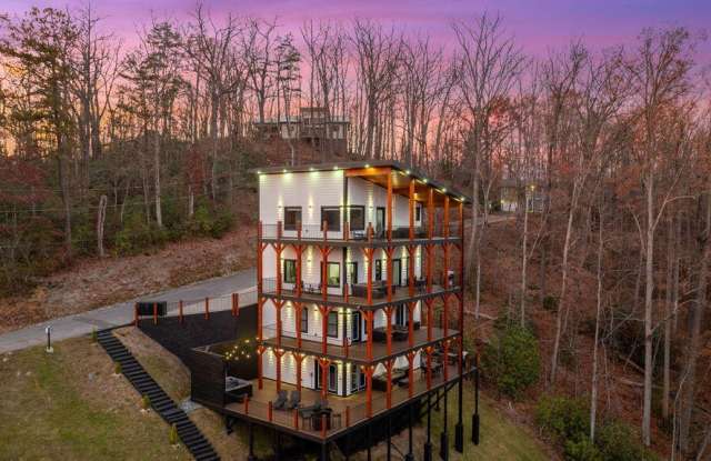 611 Ivy Road photos photos