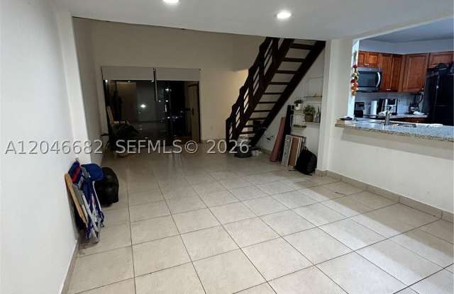 9421 Fontainebleau Blvd photos photos