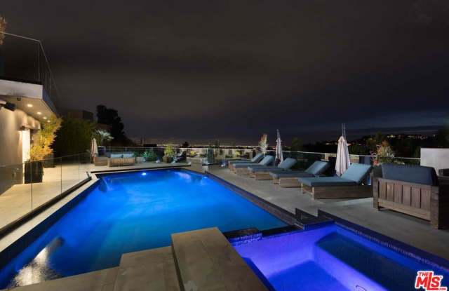 2399 Mount Olympus Dr Gallery 4