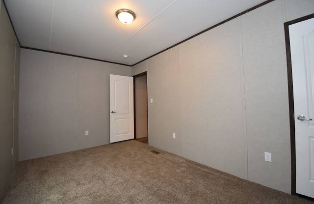 3 Bedroom 2 Bath Mobile Home in Ruston Gallery 4
