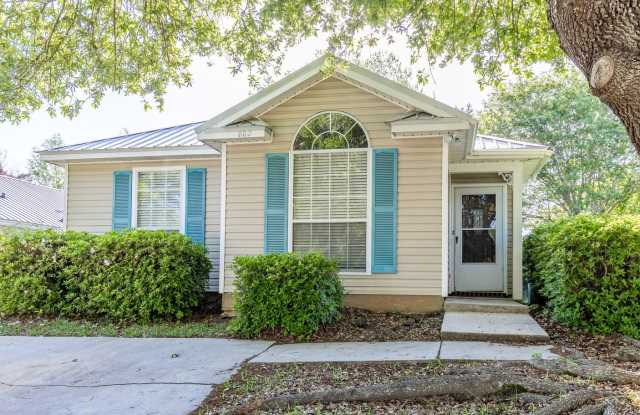3/2 available in the Belle Chase subdivision in Fairhope on 04/15 - 802 Crystal Wells Court South, Fairhope, AL 36532 3/2 available in the Belle Chase subdivision in Fairhope on 04/15 - 802 Crystal Wells Court South, Fairhope, AL 36532