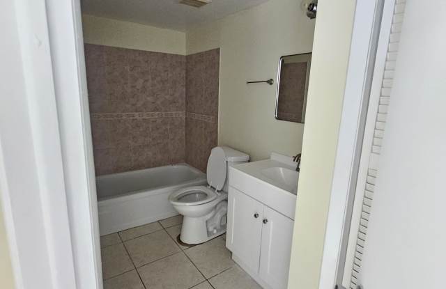 2845 Somerset Park Dr Gallery 1