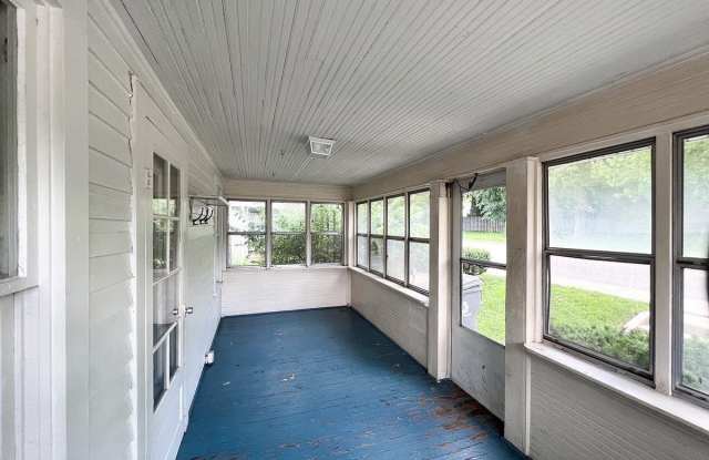 410 E Hillside Drive Gallery 2