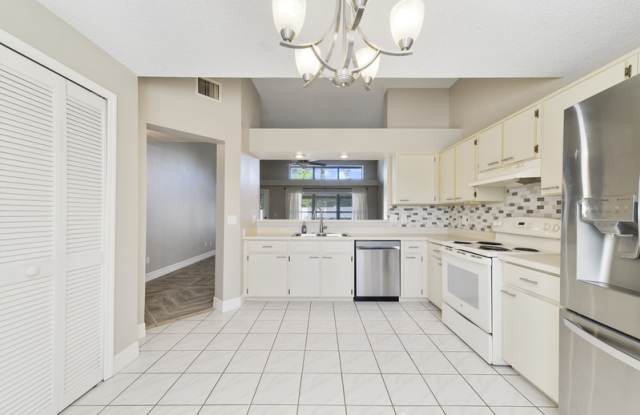 11904 Desmar Ct Gallery 3