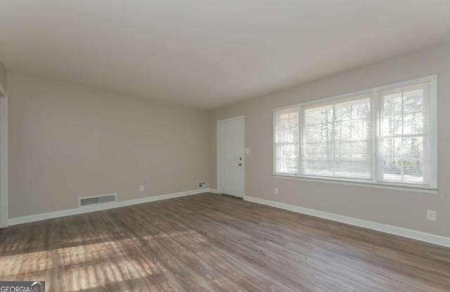 123 New Hope Road Gallery 3