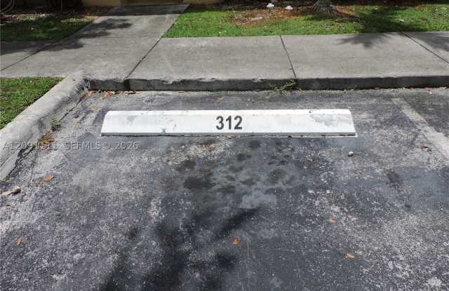 1408 SE 26th Ct Gallery 2
