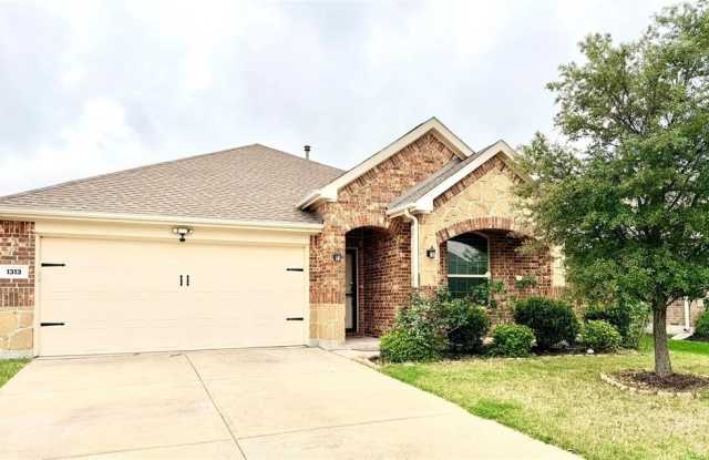 1313 Deerfield Drive photos photos