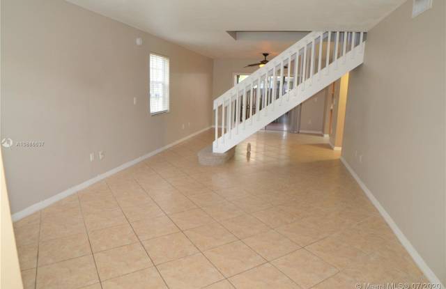 12142 SW 49th Pl Gallery 4