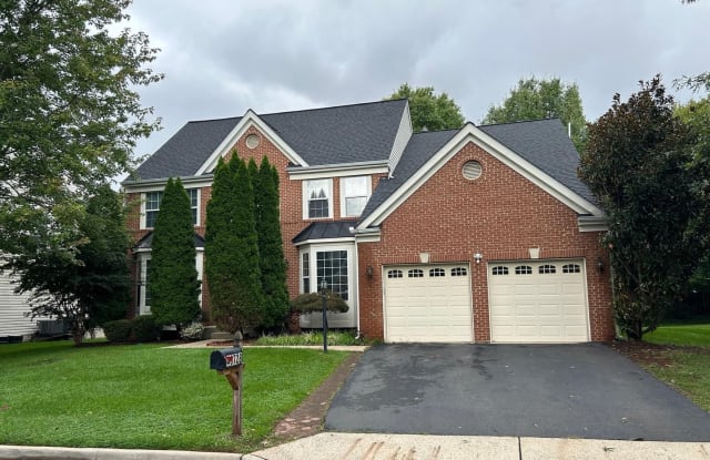 46728 HOLLOW MOUNTAIN PL - 46728 Hollow Mountain Place, Sugarland Run, VA 20164