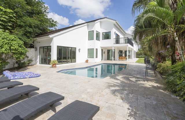 2905 Polo Island Drive Gallery 3
