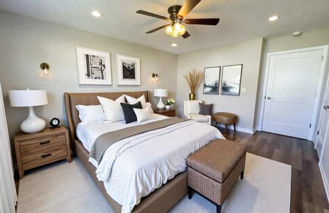Luxury Lake Living Starts Here – Brand-New 2 Bed, 2 Bath House in Kimberling City- Year Round Vacation Home photos photos