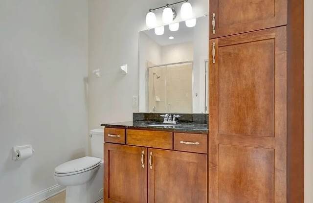 252 Stetson St photos photos