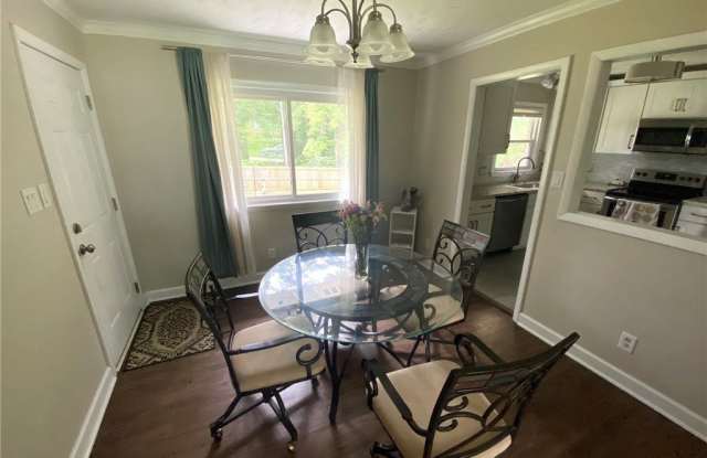 3308 Cranbrook Drive Gallery 3