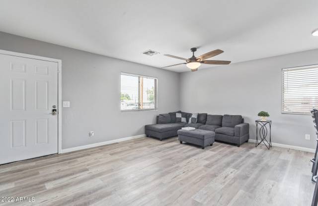 2437 E Jones Ave - 2437 East Jones Avenue, Phoenix, AZ 85040