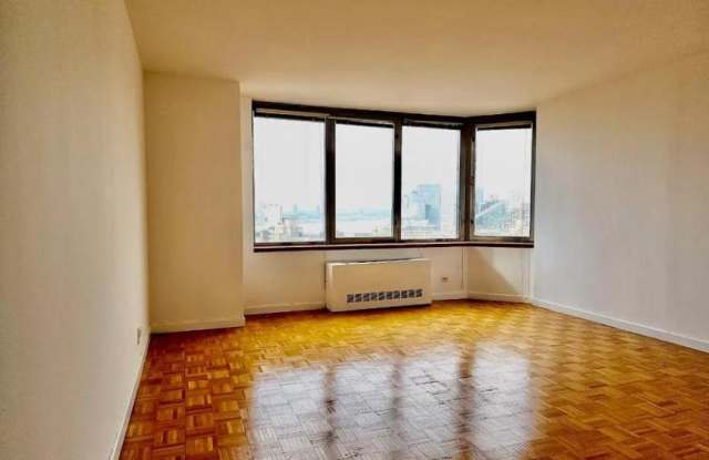 500 West 43rd Street photos photos