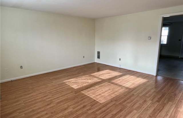 15 Meadowrue Drive Gallery 3