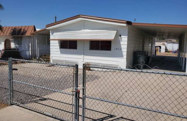 2 Bedroom Manufactured Home Located in Bullhead City Gallery 1