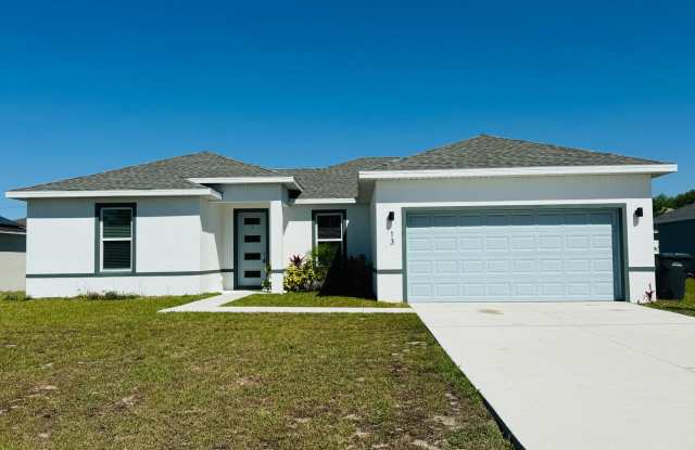 BEAUTIFUL Home 4 Bedroom, 2 Bathroom in Poinciana!! INTERNET INCLUDED! photos photos