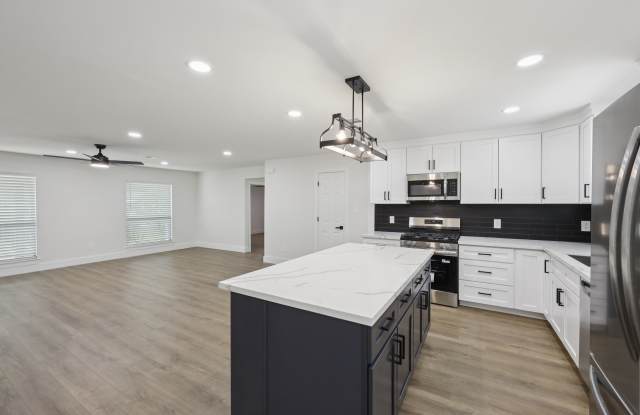 5475 Sunbury Drive Gallery 3