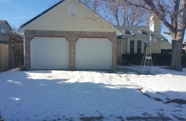 3051 S Biscay Cir - 3051 South Biscay Circle, Aurora, CO 80013