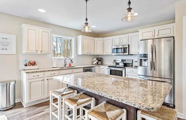 Welcome Home – 5 Bed in Timberline Acres photos photos